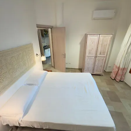 With Swimming Pool Close To The Sea * Pula